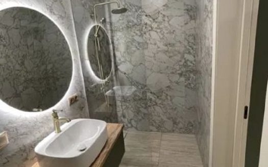 Продам квартиру 41.7 кв. м., 24/24, новый дом, жк Modern.