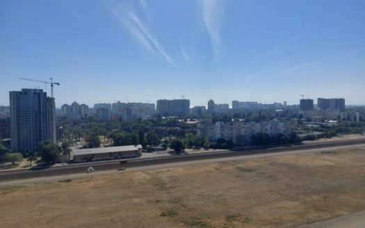 Продам квартиру 42 кв.м., 18/24, новый дом, жк 60-я Жемчужина.