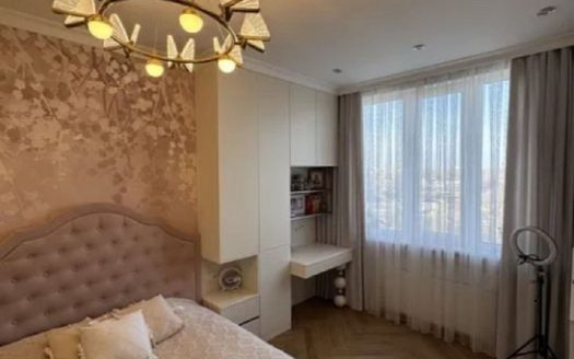 Продам квартиру 85 кв.м., 7/25, новый дом, жк Альтаир-1.