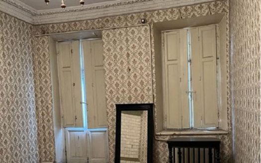 Продам 2 комнатную квартиру в историческом центре города, ул. Садовая/Соборная площадь, 2/3, 68.21 кв.м.