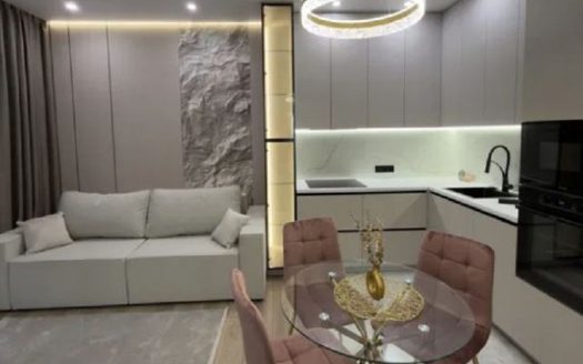 Продам квартиру 43 кв.м., 6/24,  новый дом, жк 61-я Жемчужина.