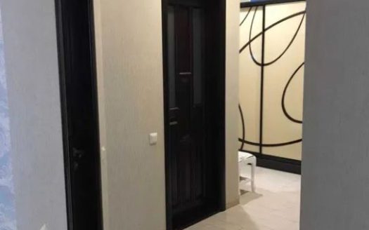 Продам квартиру 104 кв. м., 8/22, новый дом, жк Южная Пальмира.