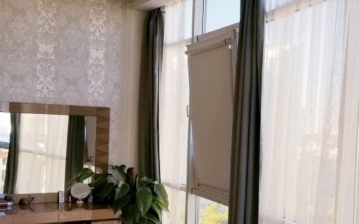 Продам квартиру 96.1 кв.м., 14/17, новый дом, жк Армейский.