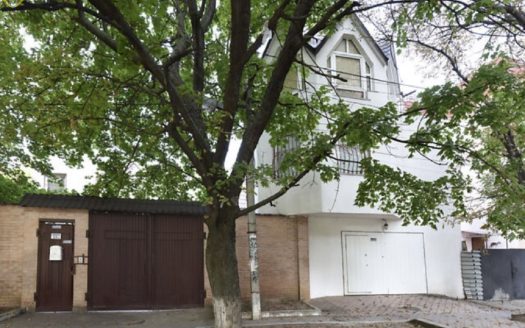 Продам большой двухэтажный дом, ул. Львовская/Равенства.