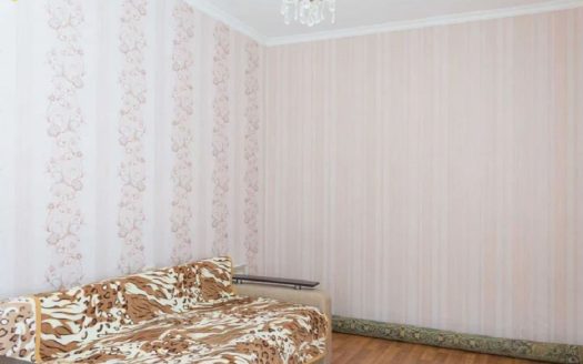 Продам 1 комнатную квартиру в малоквартирном доме на Ленпоселке