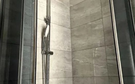 Продам квартиру 61 кв.м., 10/10, новый дом, жк Сити Парк.