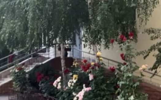 Продам квартиру 140 кв. м., 10/16, новый дом, ул. Кленовая.