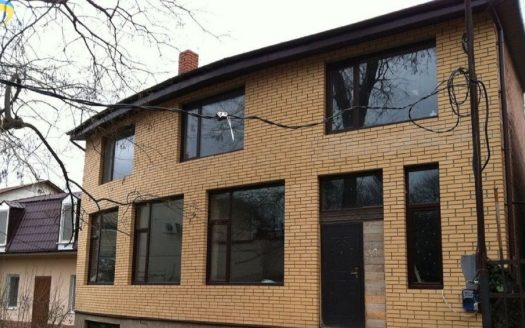 Продам двухэтажный дом 248 кв. м., Санаторный пер.