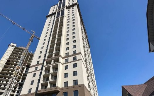 Предлагается к продаже квартира в новом сданном современном доме у моря.