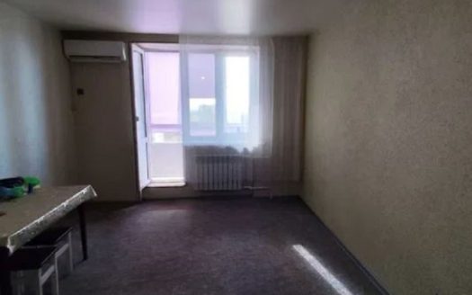 Продам квартиру 40 кв. м., 16/16, ул. Ген. Бочарова/Жолио Кюри.