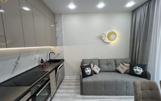 Продам квартиру 41.6 кв.м., 15/24, новый дом, жк 65-я Жемчужина.