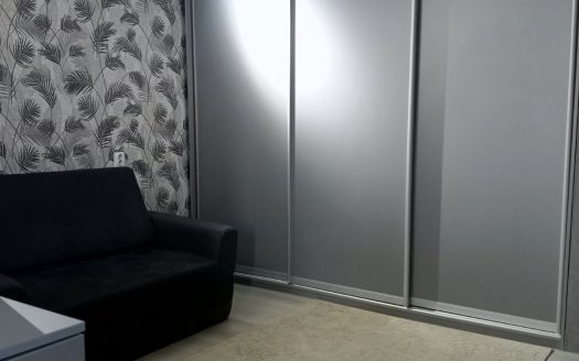 Продам квартиру 36 кв. м., 3/4, новый дом, Червоный Хутор.