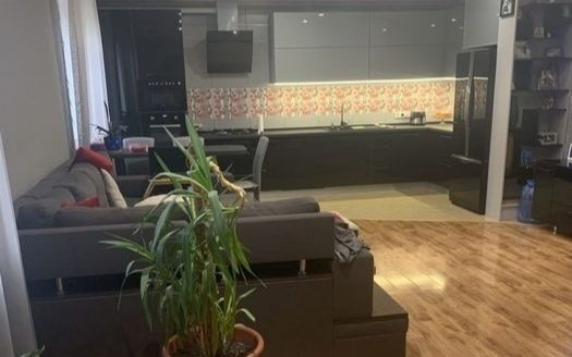 Продам квартиру на земле в двух уровнях, Люстдорфская дор./Толбухина пл.,  160 кв.м.