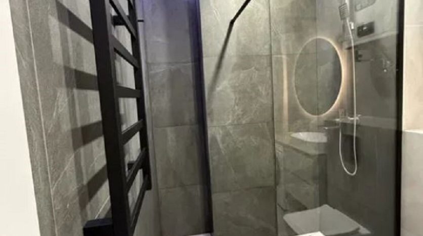 Продам квартиру - студию 33 кв.м., 10/26, новый дом, жк Акрополь-3. — фото 9