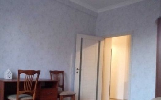 Продам квартиру 53 кв. м., 4/4, ул. Семинарская/Среднефонтанская.