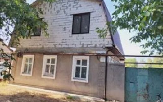 Продам отдельно-стоящий двухэтажный дом, ул. Литовская/Василия Стуса.