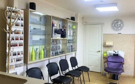 Продам фасадное помещение 65 кв. м., 1/5, Черемушки.