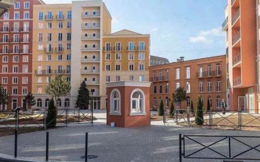 Продам квартиру 45 кв. м., 9/12, новый дом, жк Via Roma.