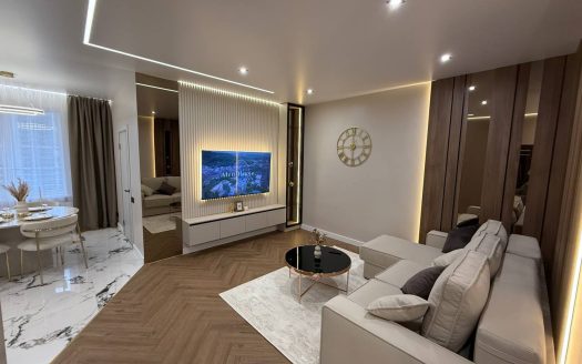 Продам квартиру 78 кв.м., 17/25, новый дом, жк Атмосфера.