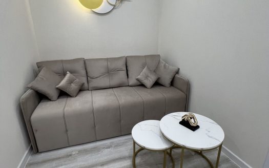Продам квартиру 42.5 кв.м., 13/24, новый дом, жк 66-я Жемчужина.