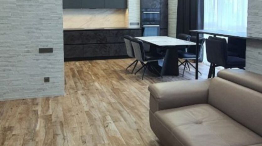 Продам квартиру 105 кв. м., 15/18, новый дом, жк Фаворит. — фото 2