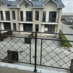 Продам угловой двухуровневый таунхаус в жилом массиве Дайберг — фото 5