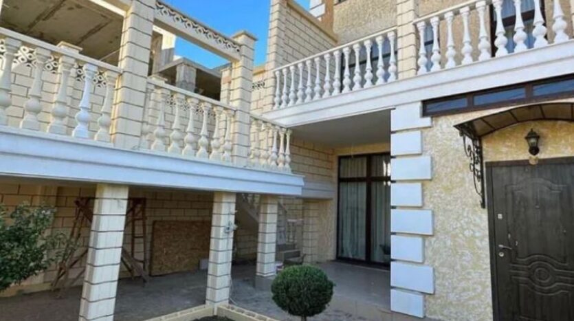 Продам трехэтажный дом 300 кв. м., Царское Село-1. — Головне фото