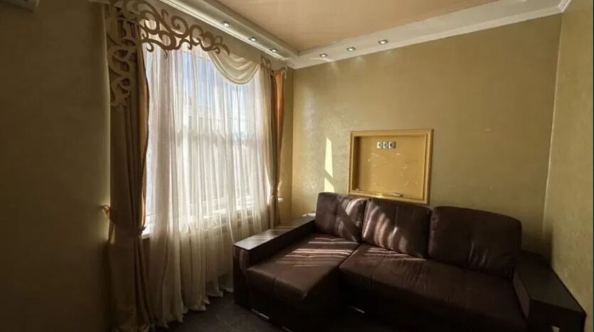 Продам трехэтажный дом 300 кв. м., Царское Село-1. — фото 2