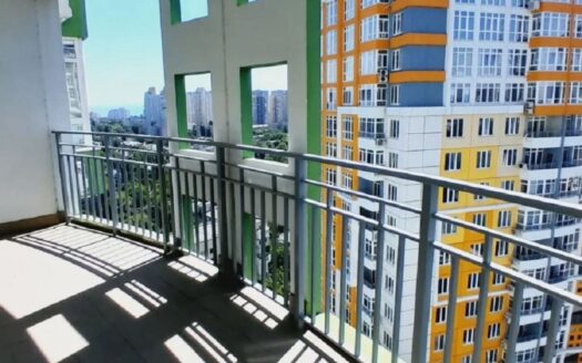 Продам квартиру 101 кв. м., 21/24, новый дом, жк 4 Сезона.