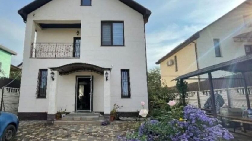 Продам двухэтажны дом 130 кв. м., Червоный Хутор. — фото 2