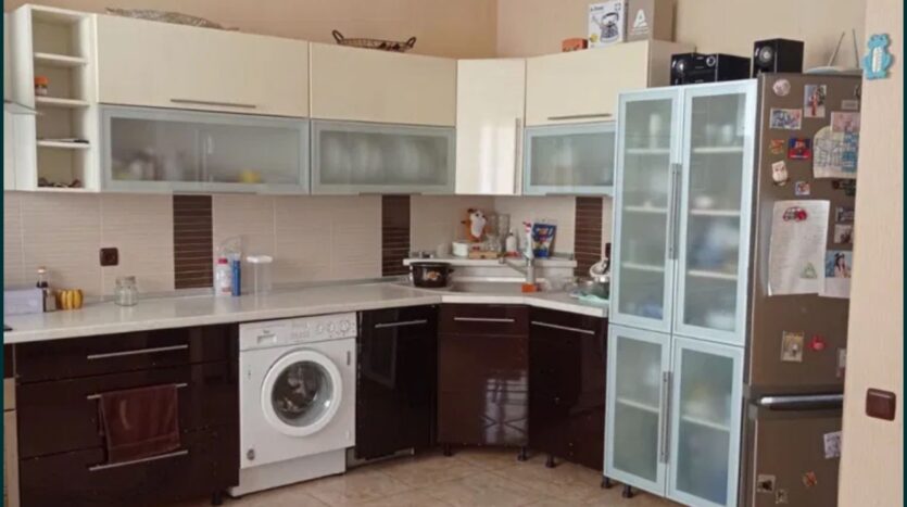 Продам 3 комнатную квартиру, ул. Тополевая/Ак. Королева, 9/10, спецпроект, 112,4 кв.м. — Головне фото