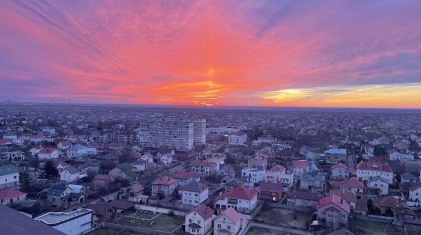 Продам квартиру 42.3 кв.м., 16/16, новый дом, жк Маршал Сити. — Головне фото