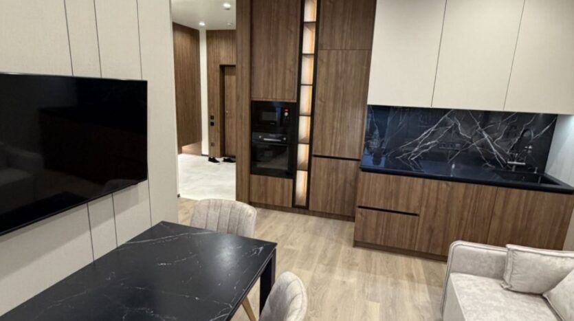 Продам квартиру 43 кв..м., 17/24, новый дом, жк 60-я Жемчужина. — Головне фото