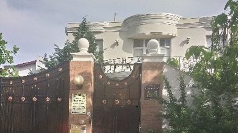 Продам двухэтажный дом 305 кв. м., Царское село-1, ул. Солнечная. — фото 5