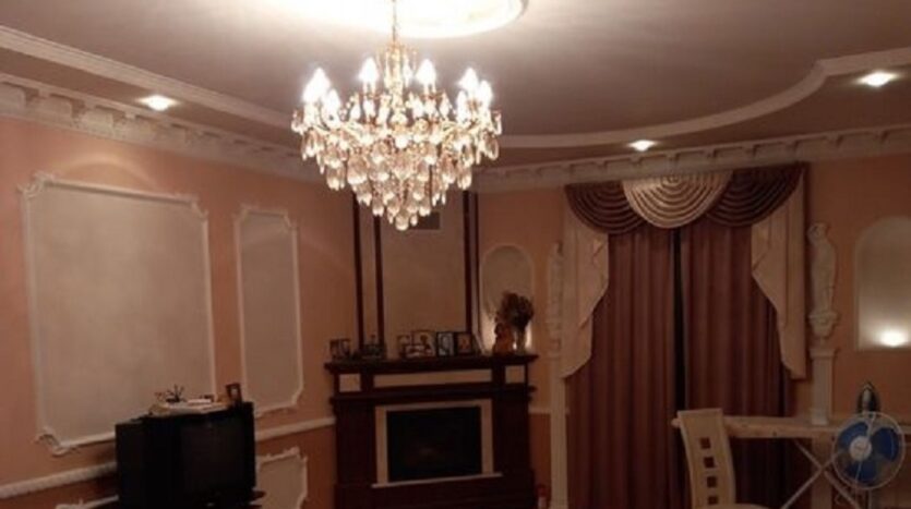 Продам четырехэтажный дом 500 кв. м., Ленпоселок, район Авангарда. — фото 4