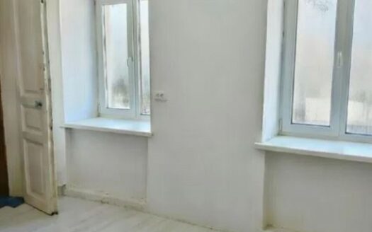 Продам двухуровневую квартиру 66 кв. м., ул. Разумовская/Косвенная.