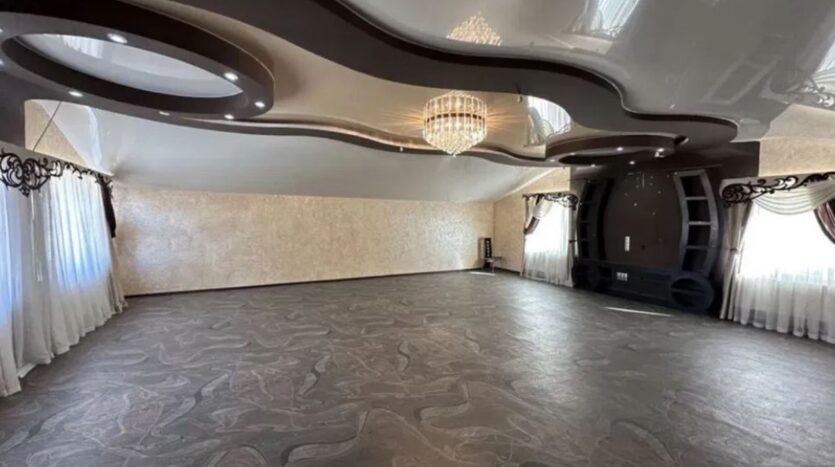 Продам трехэтажный дом 300 кв. м., Царское Село-1. — фото 11