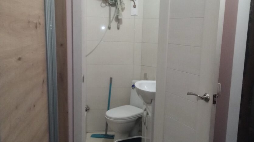Продам 1 комнатную квартиру в Лузановке, 1/5,28 кв.м. — фото 3