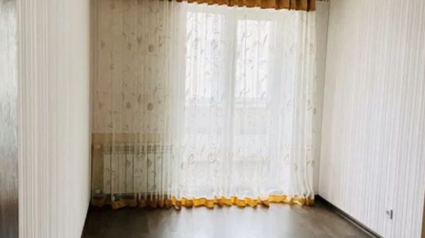 Продам квартиру 80.2 кв. м., 6/10, ул. Ильфа и Петрова/Левитана. — фото 2