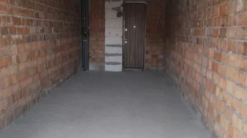 Продам квартиру-студию 29 кв. м., 3/4, новый дом, жк Золотые Столбы. — фото 4