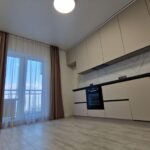 Продам квартиру 43 кв.м., 20/25,  новый дом, жк 63-я Жемчужина. — фото 3