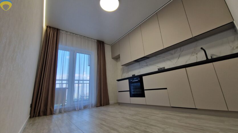Продам квартиру 43 кв.м., 20/25,  новый дом, жк 63-я Жемчужина. — фото 3