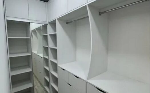 Продам квартиру 86.5 кв.м., 11/24, новый дом, жк Дмитриевский-3.
