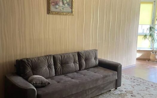 Продам квартиру 70.6 кв.м., 2/16, новый дом, жк Синяя Птица.