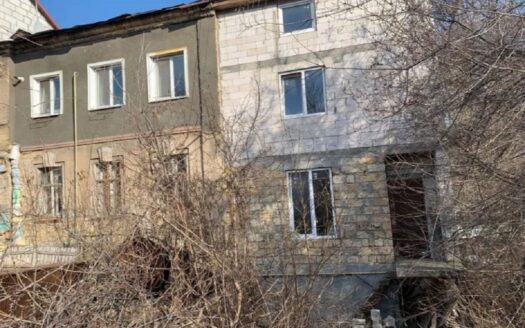 Продам велику трирівневу квартиру, вул. Балківська/Дюківський парк.