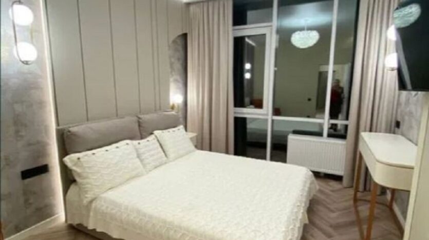Продам квартиру 60 кв.м., 21/24, новый дом, жк Гагарин Плаза-1. — Головне фото
