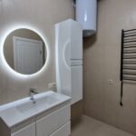 Продам квартиру 43 кв.м., 20/25,  новый дом, жк 63-я Жемчужина. — Головне фото