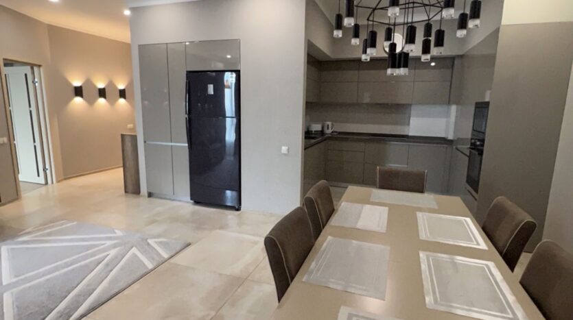 Продам квартиру 93 кв.м., 13/16, новом доме в жк Башня Чкалова. — Головне фото
