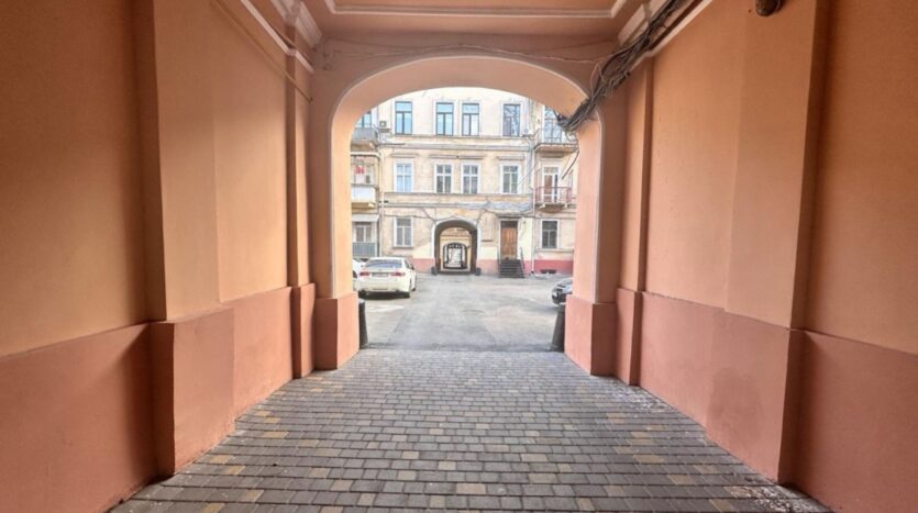 Продам квартиру 91 кв. м., 1/3, ул. Пастера/Торговая. — фото 3