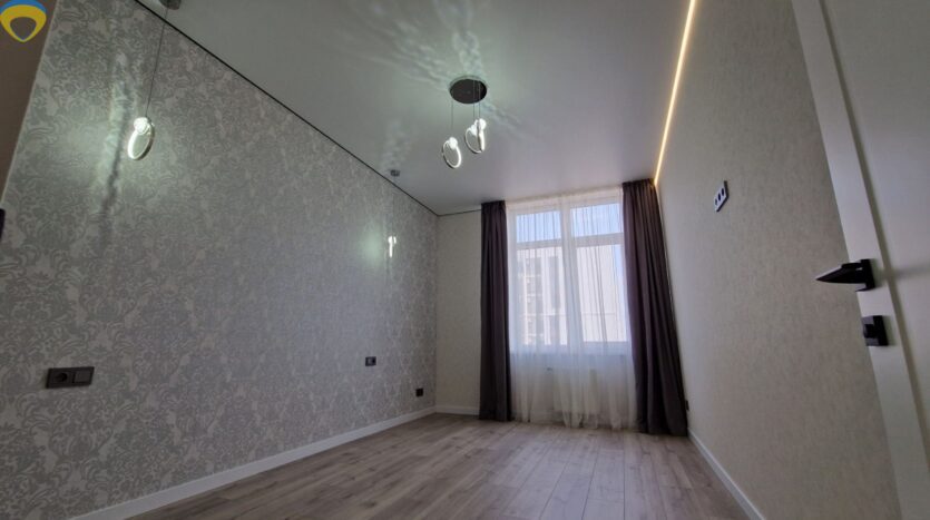 Продам квартиру 43 кв.м., 20/25,  новый дом, жк 63-я Жемчужина. — фото 12